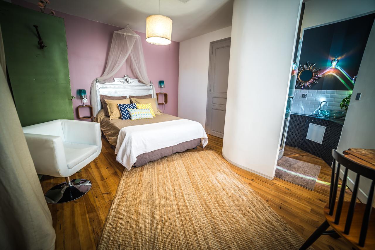 Les Chambres De Lily Carresse Exteriér fotografie
